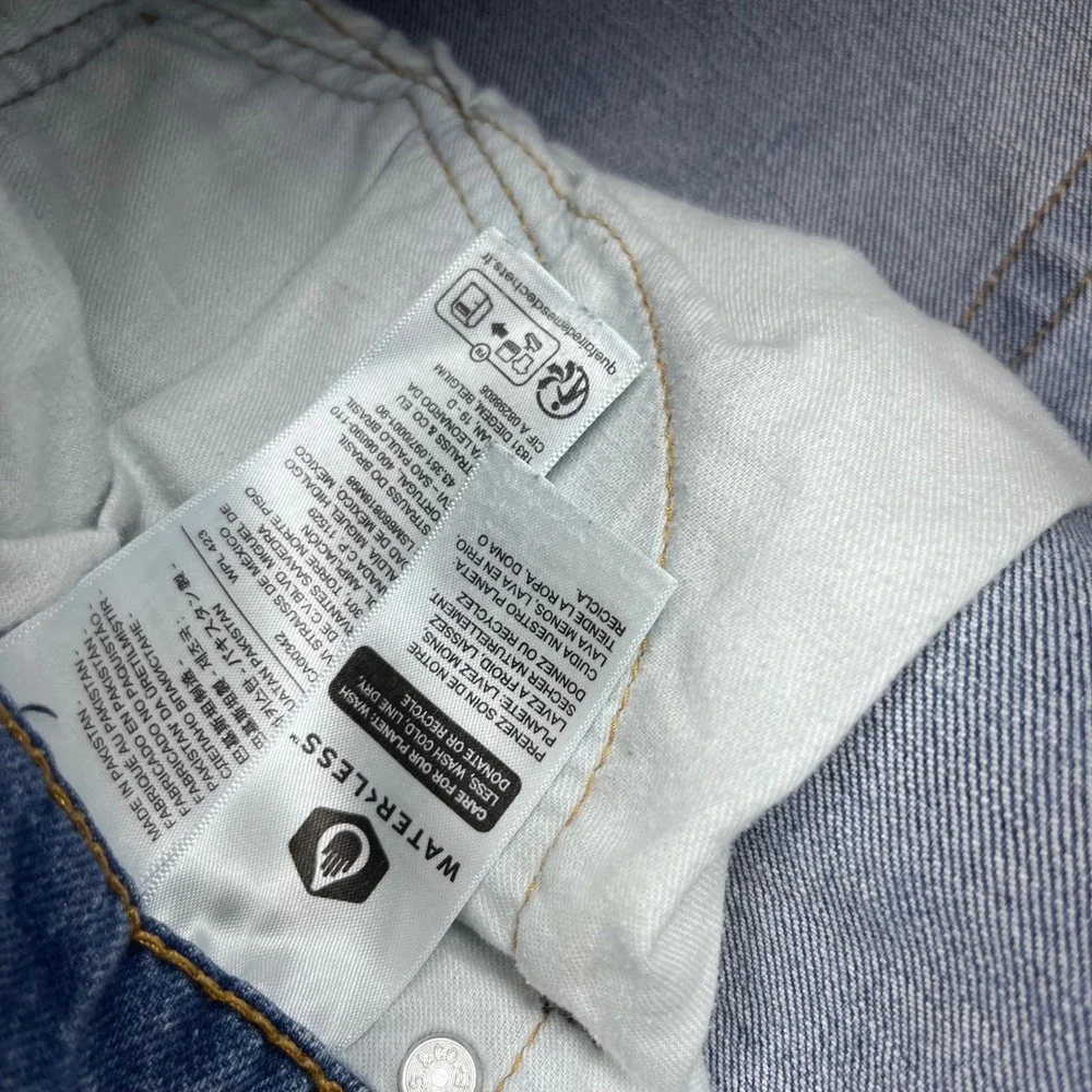 Levi's 505 Regular Fit Straight Leg Medium Wash Denim Jeans